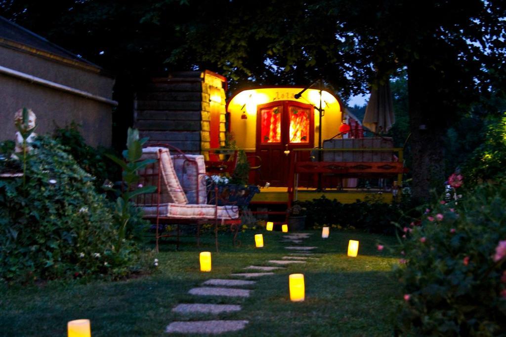 La Roulotte De Lola - Chambre D'Hotes La Celle  Kültér fotó