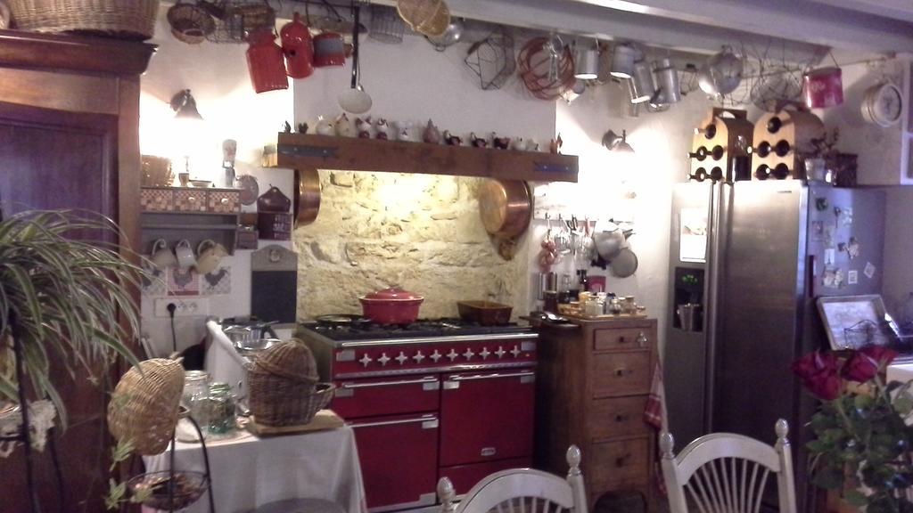 La Roulotte De Lola - Chambre D'Hotes La Celle  Kültér fotó