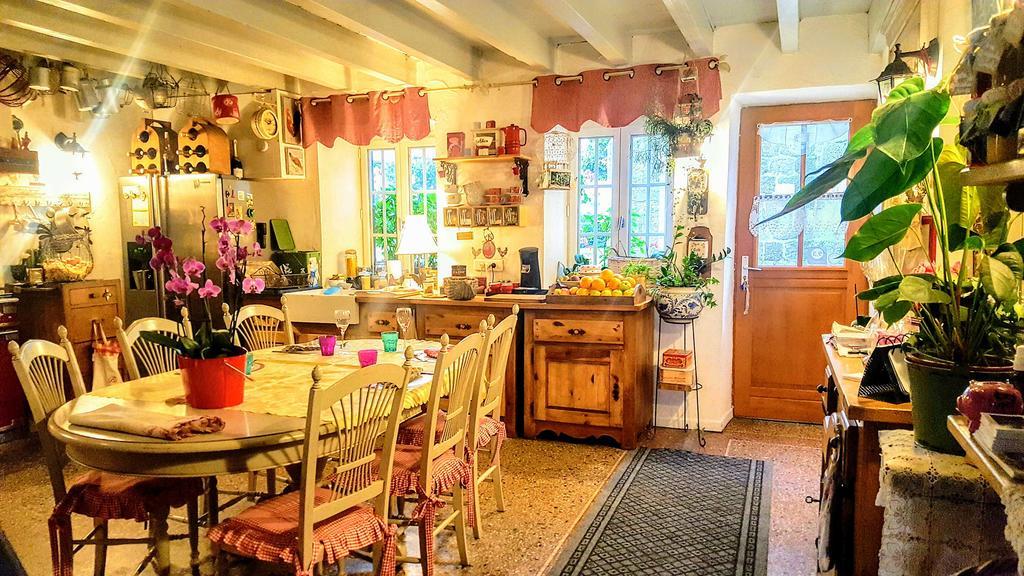 La Roulotte De Lola - Chambre D'Hotes La Celle  Kültér fotó